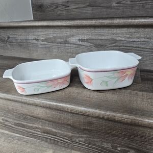 Vintage "Peony "corning ware set of 2 Casserole dishes. 1qt and 1 1/2 quart